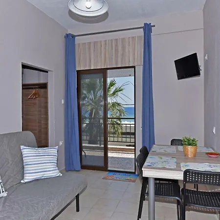 Alexandros Seaview Suites Флогита Экстерьер фото