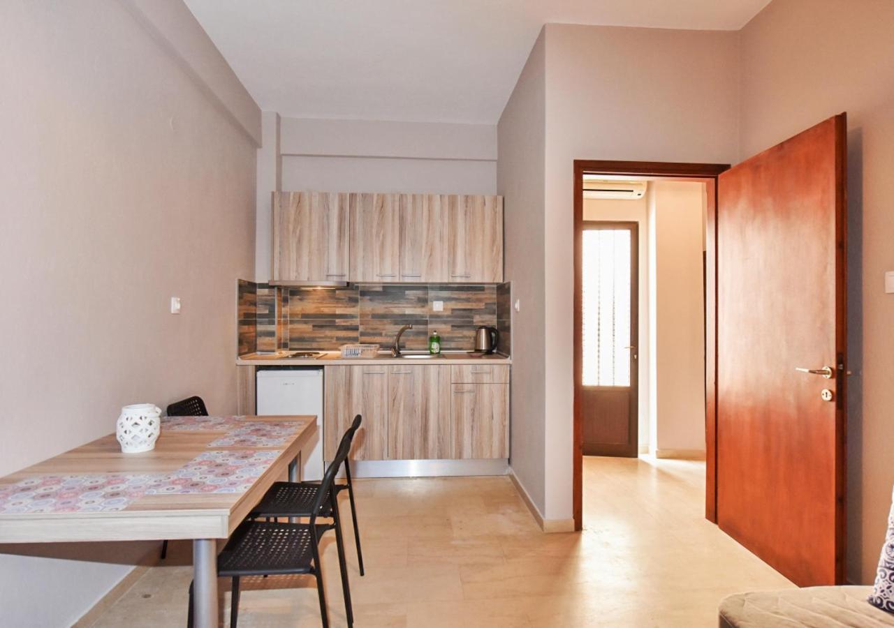 Alexandros Seaview Apartment *