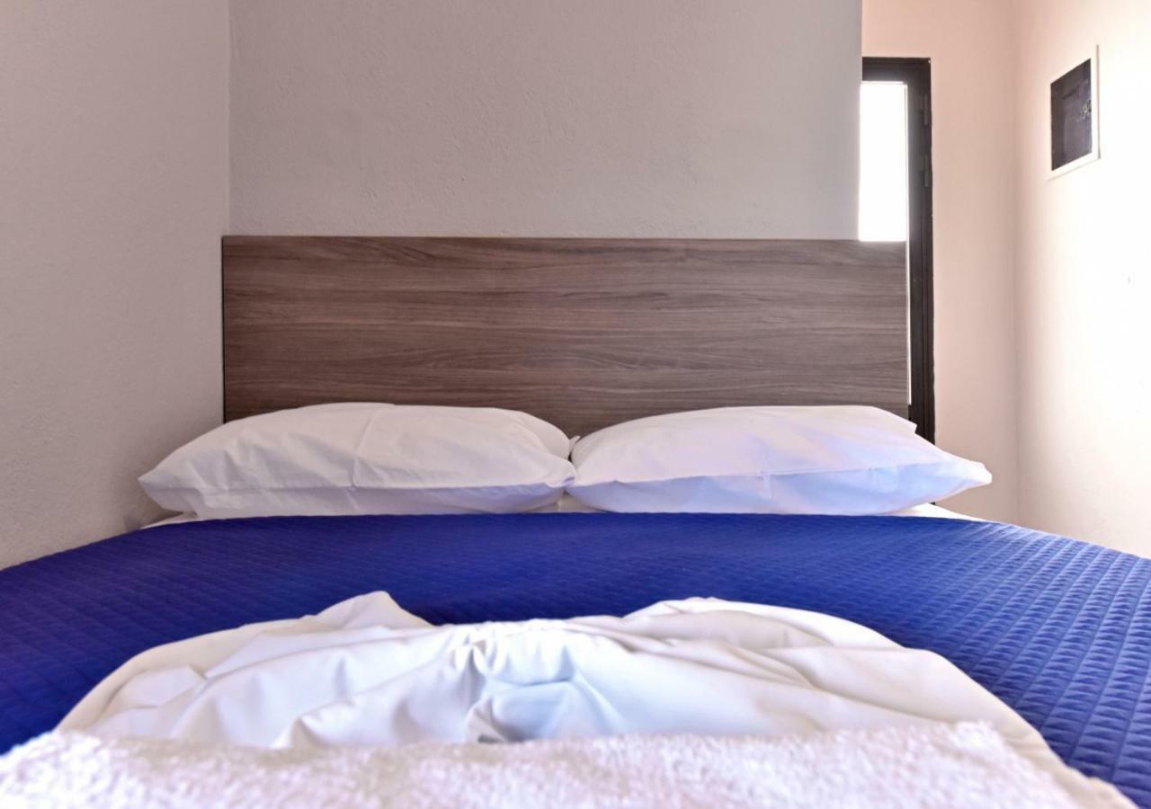 Alexandros Seaview Apartment *