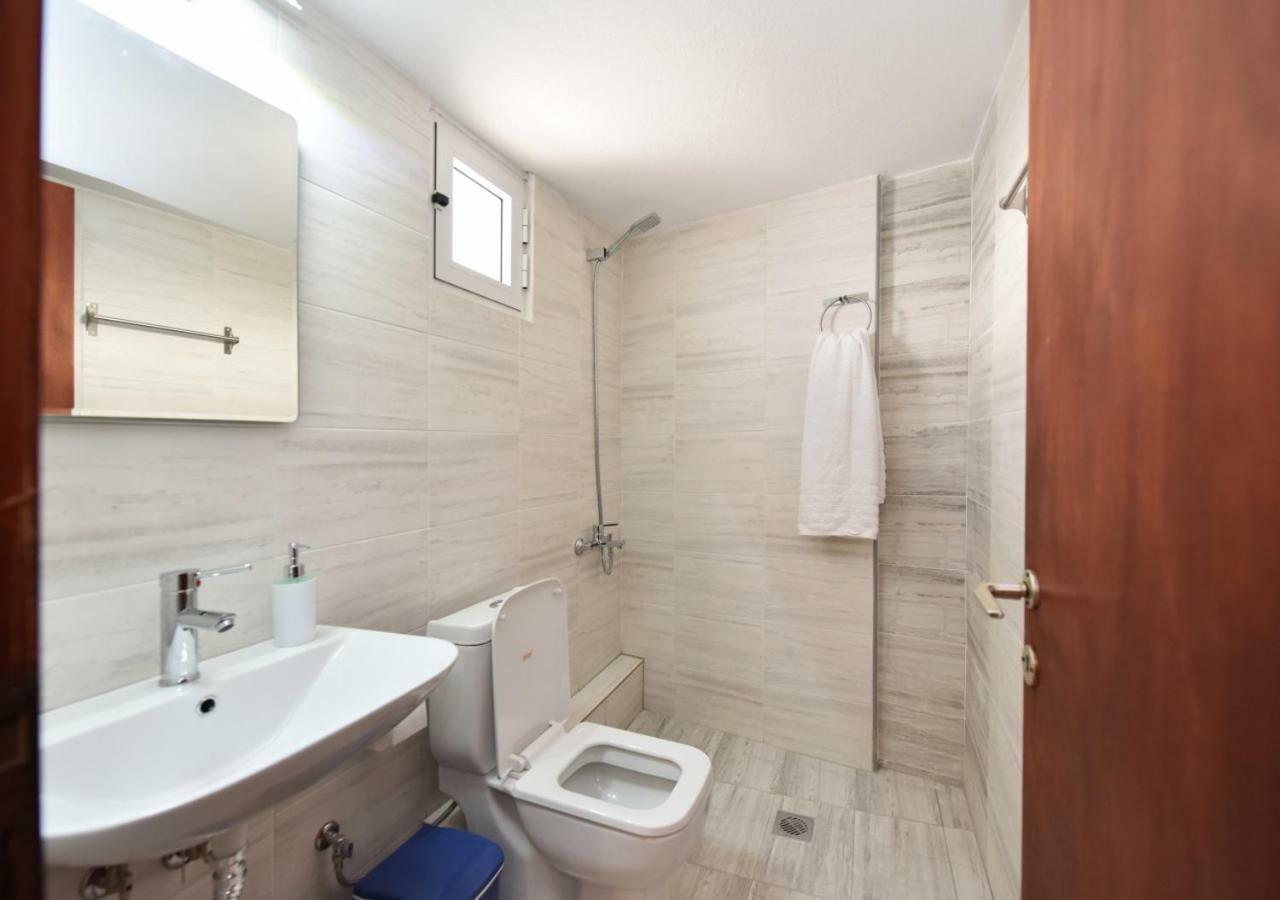 Alexandros Seaview Apartment Flogita